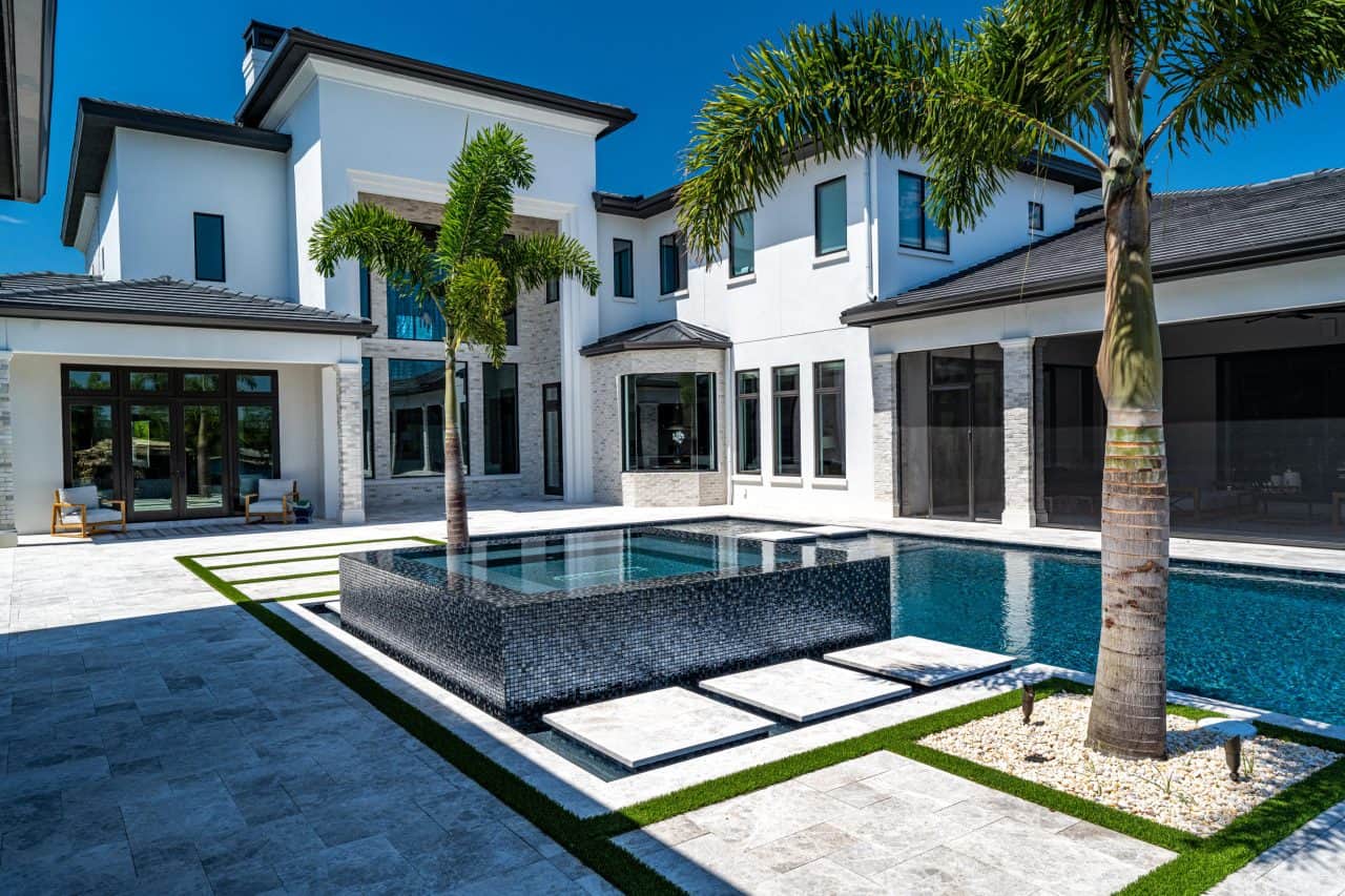Gallery | Luxury Custom Pool Design | Southern Pool Designs