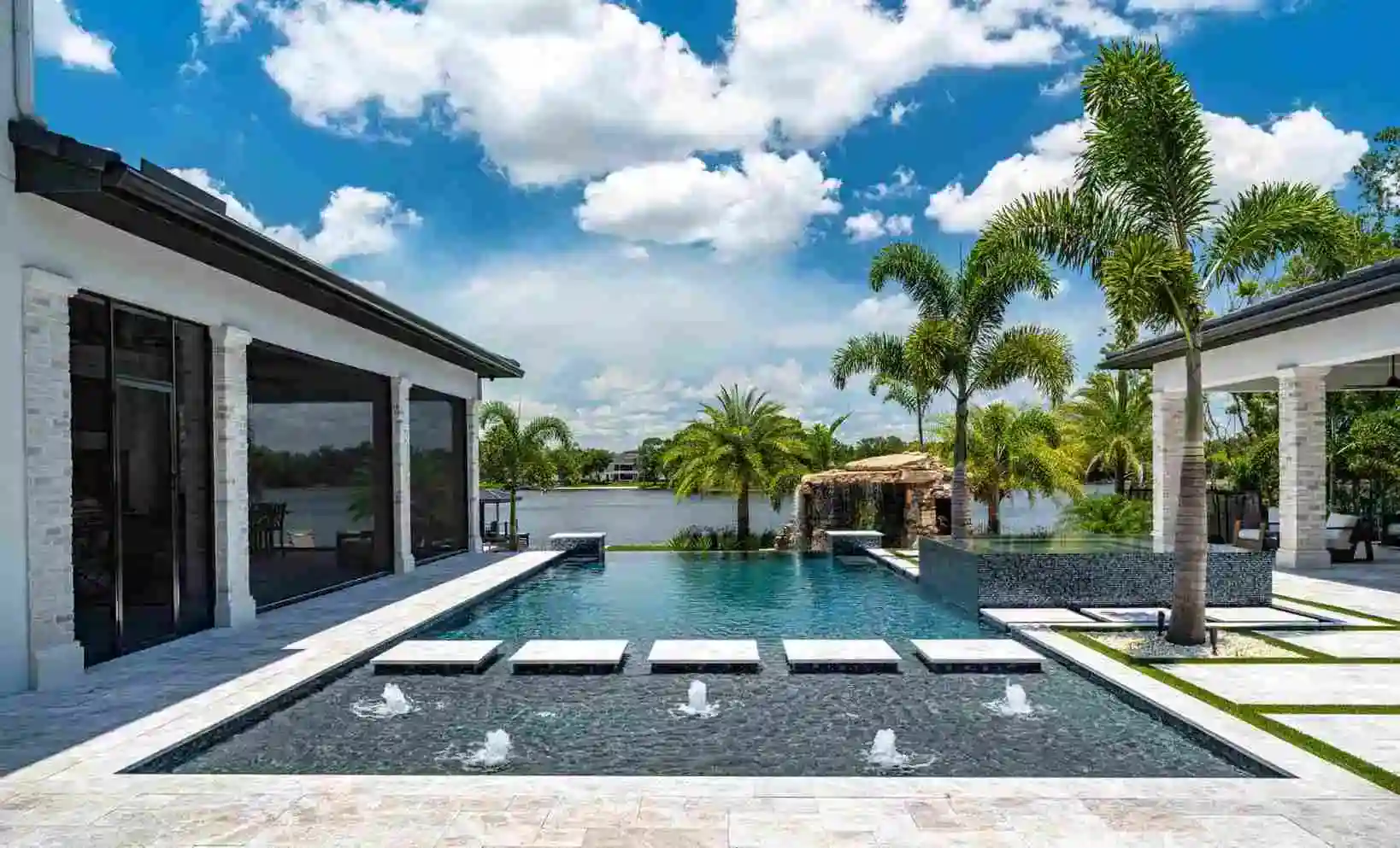 Southern Pool Designs custom spillover spa and water features